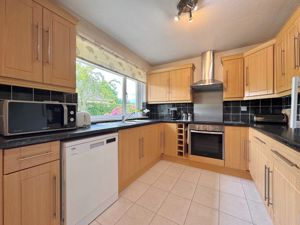 Photo 6- click for photo gallery